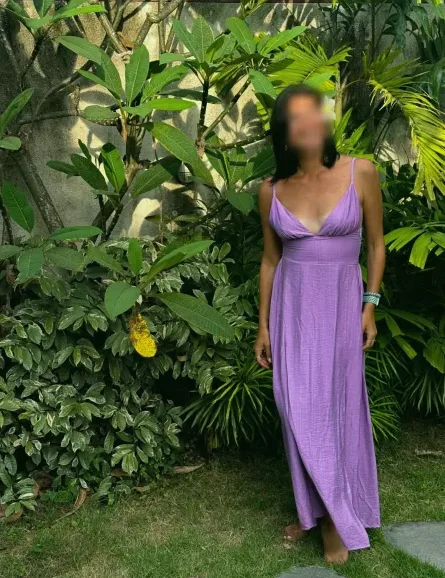 Cara, 35
