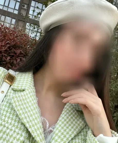 Carla, 39