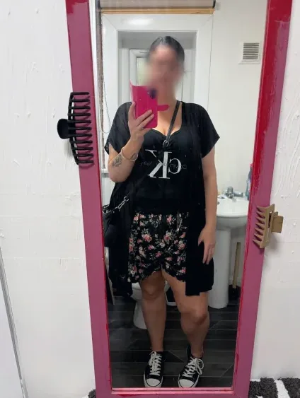 Jana, 37
